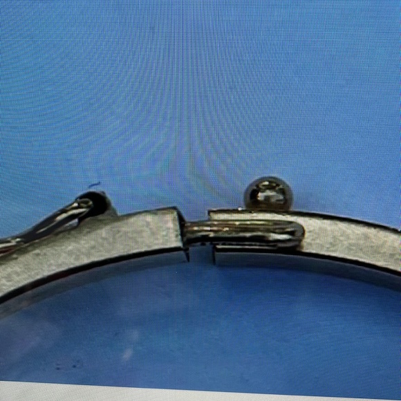 10K Gold Bracelet and Earring Set with Cartier Styling - Picture 9 of 12